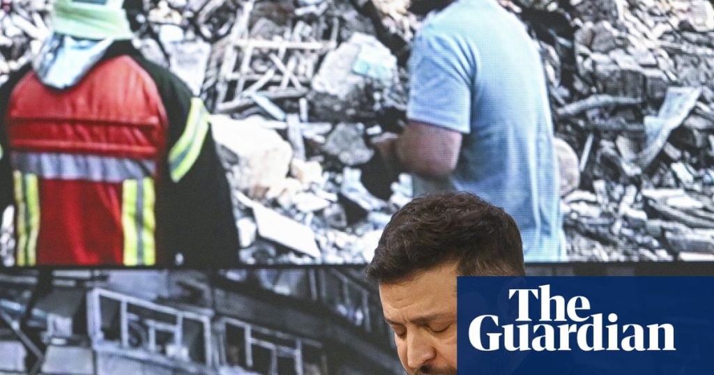 Zelenskyy acuză Rusia de distrugere totală, în timp ce negocierile cu SUA se apropie Președintele ucrainean Volodymyr Zelenskyy a catalogat încă o dată liderul rus Vladimir Putin drept „un sclav al războiului”, denunțând amploarea distrugerilor provocate de atacurile rusești asupra infrastructurii electrice din Ucraina