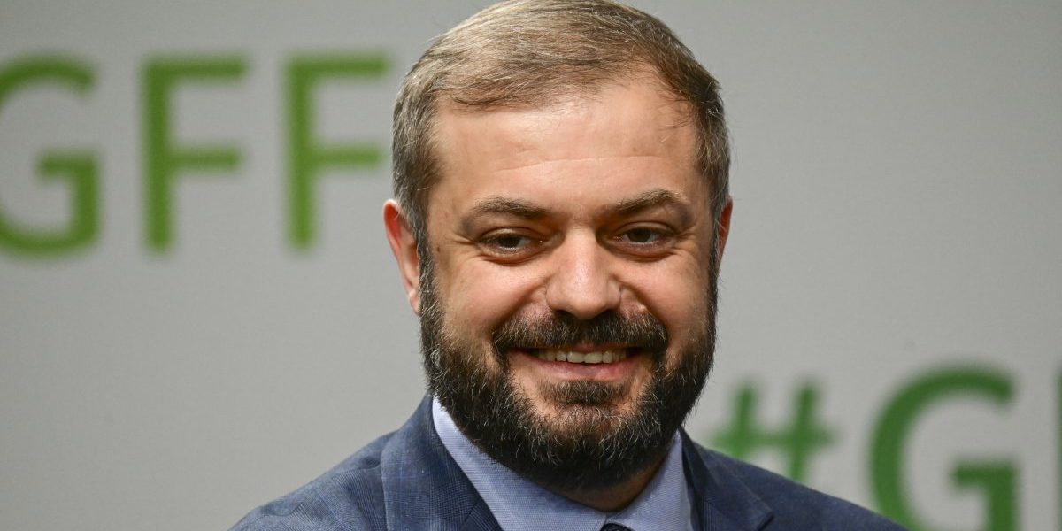 423880.jpg - StiriAlese