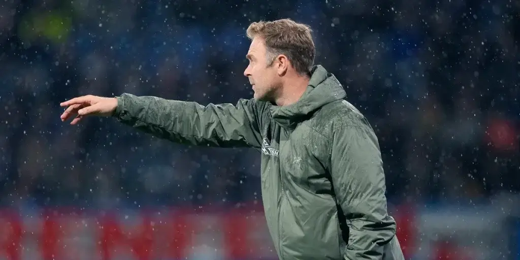 Heerenveen a fost învinsă categoric de PSV Eindhoven, scor 4-1, în cadrul Eurojackpot KNVB Beker, o partidă în care echipa antrenată de Robin Veldman nu a reușit să facă față presiunii exercitate de adversari