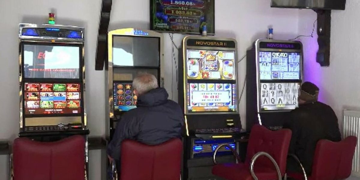 Cluj: Propunere pentru interzicerea sălilor de jocuri de noroc