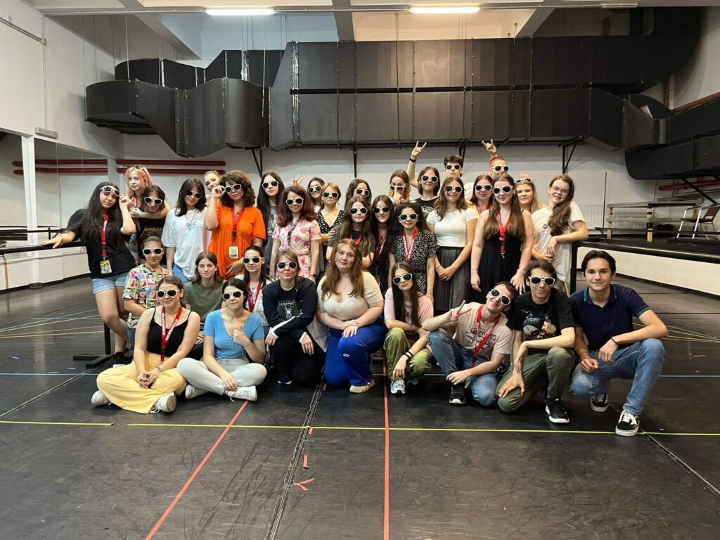 Opera Comică pentru Copii începe recrutarea voluntarilor pentru sezonul 2023