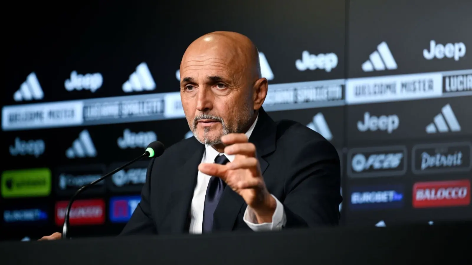 Juventus, într-o luptă pentru supraviețuire: Spalletti cere sprijinul fanilor Juventus se află într-o situație critică înaintea meciului de retur din etapa playoff-ului Ligii Campionilor, cu speranța de a răsturna o înfrângere usturătoare de 5-2 suferită în fața echipei turcești Galatasaray