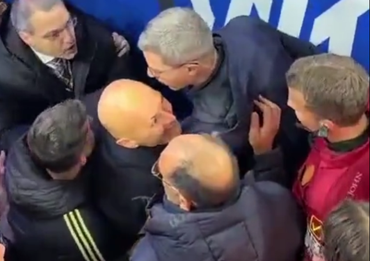 Incident șocant la Milano: Oficialii Juventus atacă arbitrul La Penna!