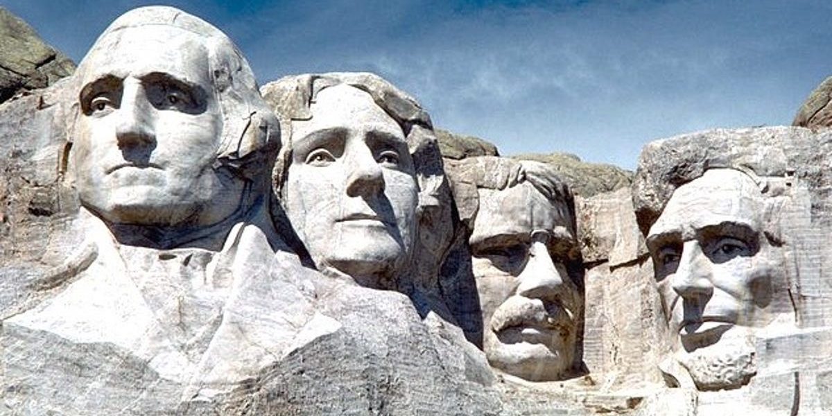 74343279007-0712-5-lavo-column-mount-rushmore.jpg - StiriAlese