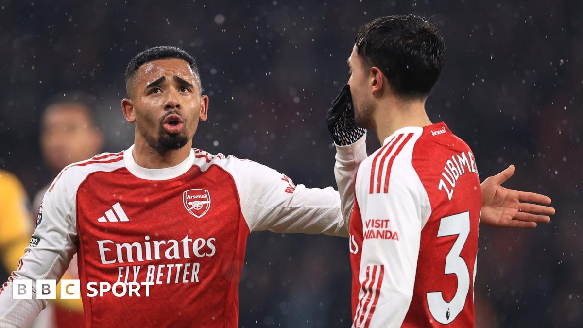 Arsenal, la un pas de prăbușire: Fără victorie împotriva „câinilor” din Wolves Arsenal continuă să trăiască un coșmar în vârful Premier League după ce a cedat un avantaj de două goluri și a terminat la egalitate, 2-2, cu Wolverhampton, ultima echipă din clasament