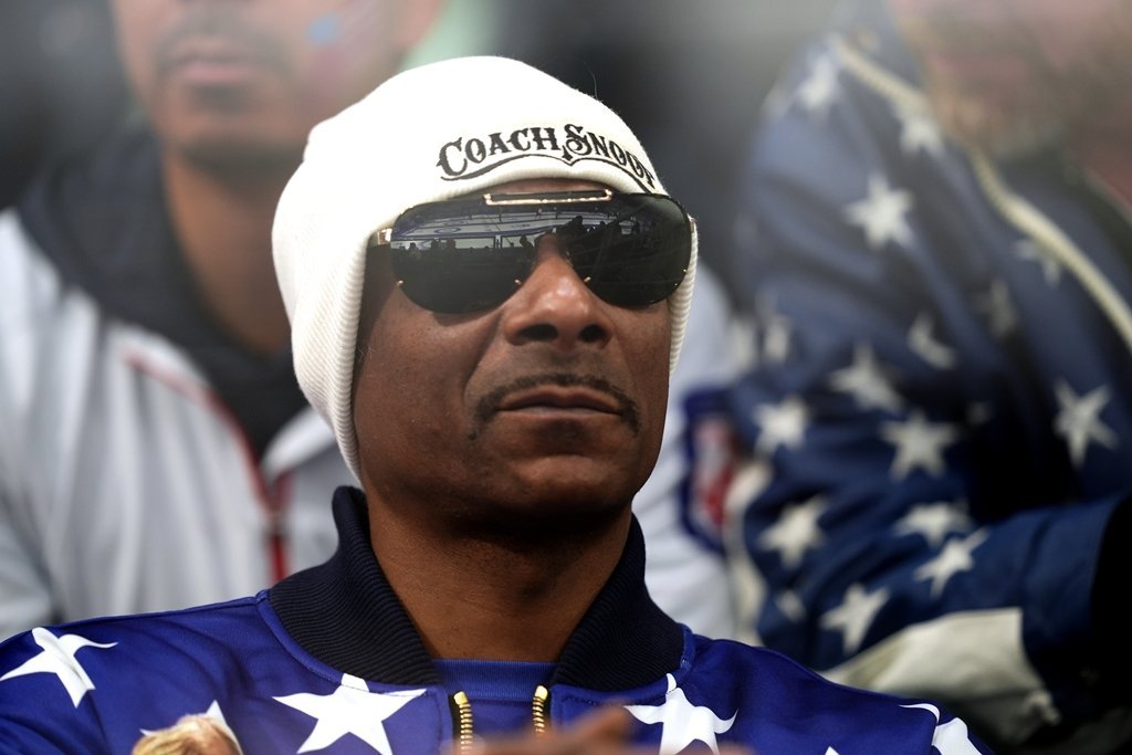 Ambasada României în SUA a șters de cinci ori o postare despre Snoop Dogg după inițialul comentariu despre huiduiala Delegatiei americane la Cortina