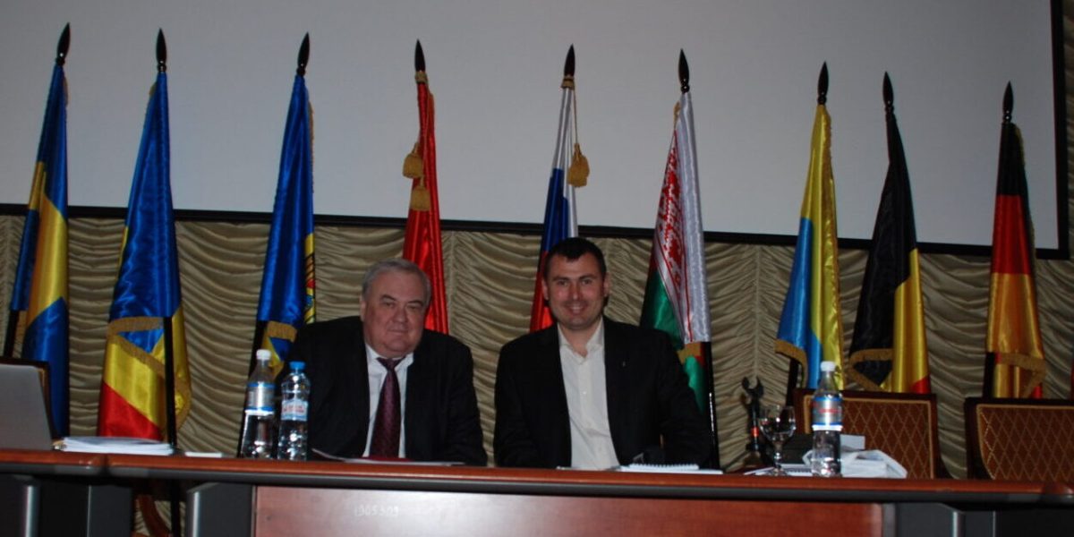 Deputatul introduce spectacol diplomatic în Napoli: Vasile Costiuc, dat jos din autobuz de polițiști italieni după refuzul de a plăti biletul Un incident mai puțin obișnuit din centrul orașului Napoli a avut în centrul atenției politicieni și mediul diplomatic