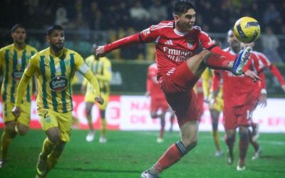 O futebolista Georgiy Sudakov do Benfica, durante o encontro com o Tondela, este domingo.