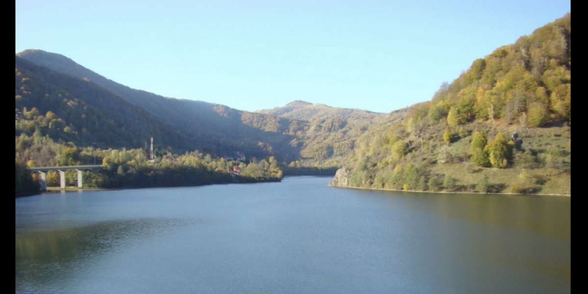 Consiliul Județean Vâlcea va amenaja la Brezoi o sursă de apă de rezervă pentru barajul Brădișor, golit în 2029