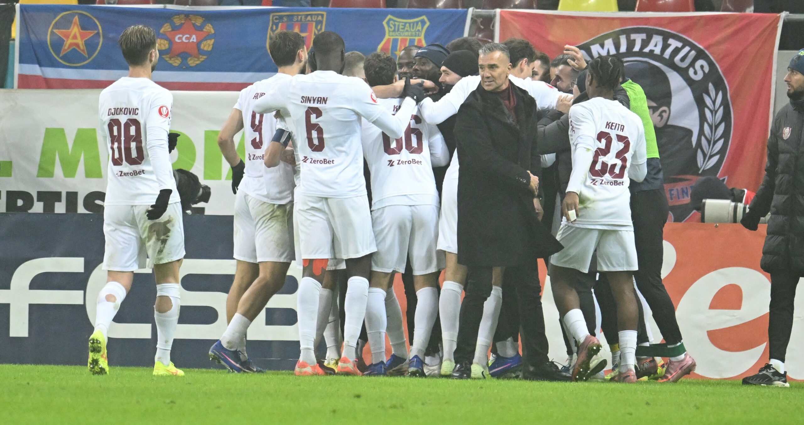 CFR Cluj a obținut o victorie muncită la Arad, învingând echipa UTA cu 1-0, grație golului marcat de Korenica