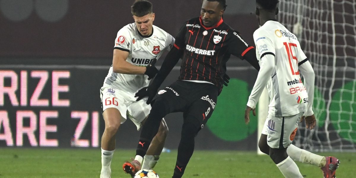 Dinamo-Hermannstadt-Live-Text-Online-de-la-ora-18.00-in-Cupa-Romaniei.-„Cainii-au-nevoie-de-victorie.jpeg - StiriAlese