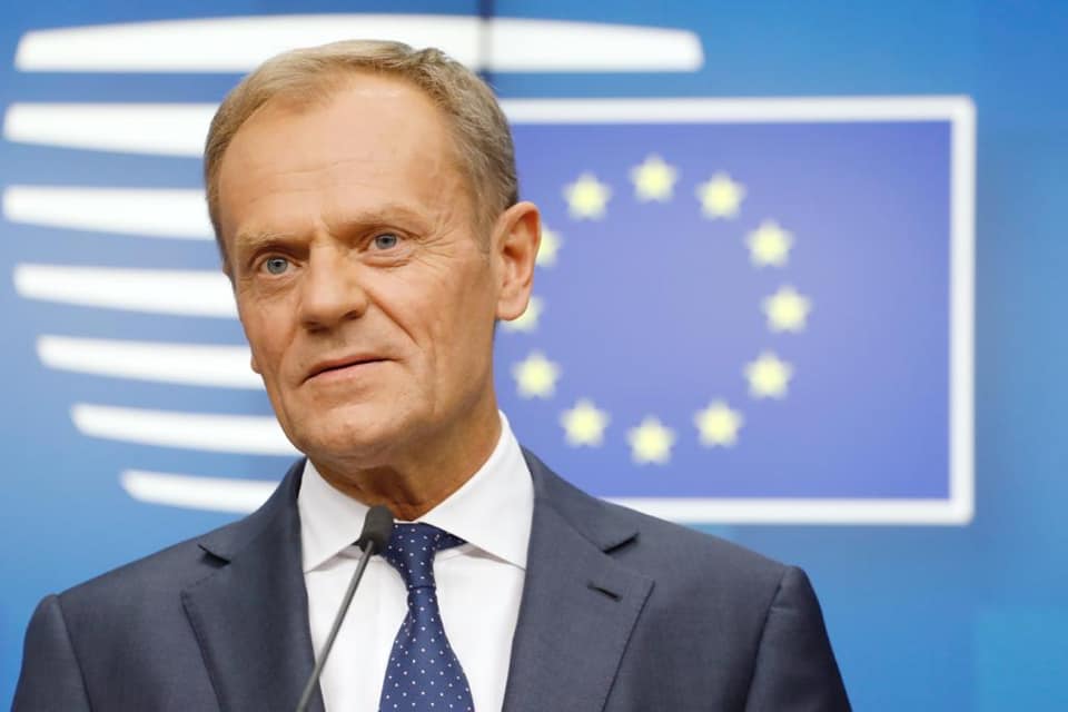 Premierul polonez Donald Tusk a lansat un avertisment alarmant privind riscul real ca Polonia să părăsească Uniunea Europeană, o situație care ar putea destabiliza profund întregul continent european