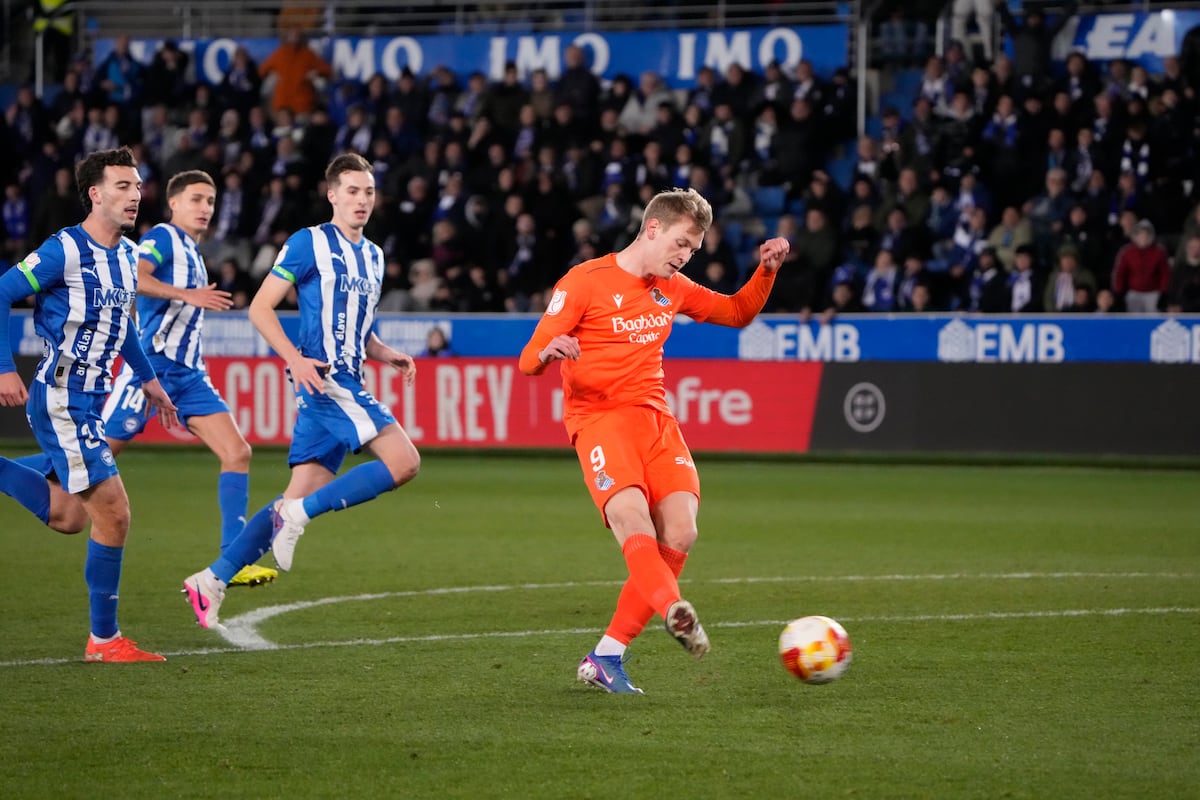 Real Sociedad ajunge în semifinalele Cupei Regelui după o remontare spectaculoasă Real Sociedad a reușit o calificare dramatică în semifinalele Cupei Regelui, după ce a întors soarta meciului împotriva echipei Alavés, în cadrul unui meci disputat la Mendizorrotza