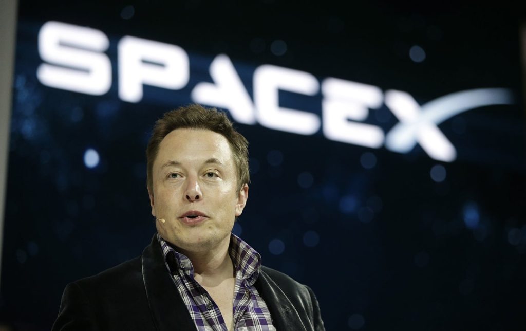Elon Musk a anunțat recent că SpaceX a reușit să oprească utilizarea „neautorizată” a rețelei satelitare Starlink de către Rusia, după ce autoritățile ucrainene au semnalat că sistemul de internet prin satelit ar fi fost folosit pentru ghidarea dronelor rusești implicate în atacuri asupra teritoriului Ucrainei