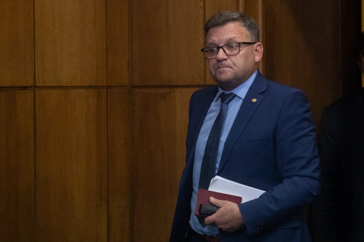 Marius Budăi atacă dur reformele din administratia locală: „Este doar o tentație politică de moment” Fostul ministru PSD, Marius Budăi, care a fost ministru al Muncii în guvernul condus de Liviu Dragnea, continuă să fie o voce vehementă în dezbaterea despre reformele administrației publice locale, în special în ceea ce privește reducerile de cheltuieli de personal