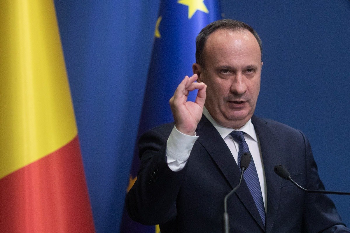 Adrian Câciu: Contracția economică este severă; Bolojan, “cel mai slab premier din istorie”