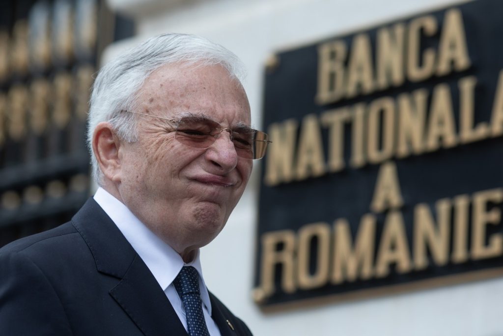 Guvernatorul Băncii Naționale a României, Mugur Isărescu, atrage atenția asupra riscului creșterii economice bazate pe facilități fiscale Economia României riscă să se bazeze prea mult pe facilități fiscale pe termen lung Guvernatorul Băncii Naționale a României, Mugur Isărescu, a manifestat public, miercuri, preocuparea privind tendința de dezvoltare economică a țării sustinută, în exces, de facilități fiscale
