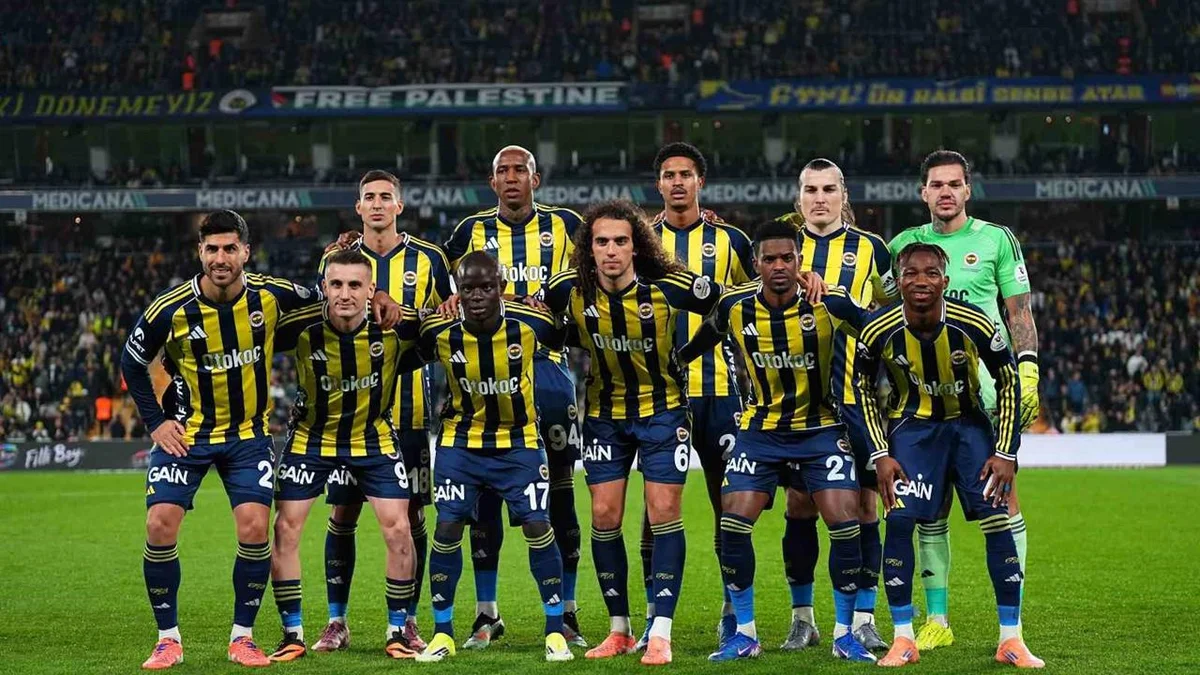 İstanbul'da Fenerbahçe, Gençlerbirliği Maçında 8 Değişiklikle Sahaya Çıktı | Mersin Haber
