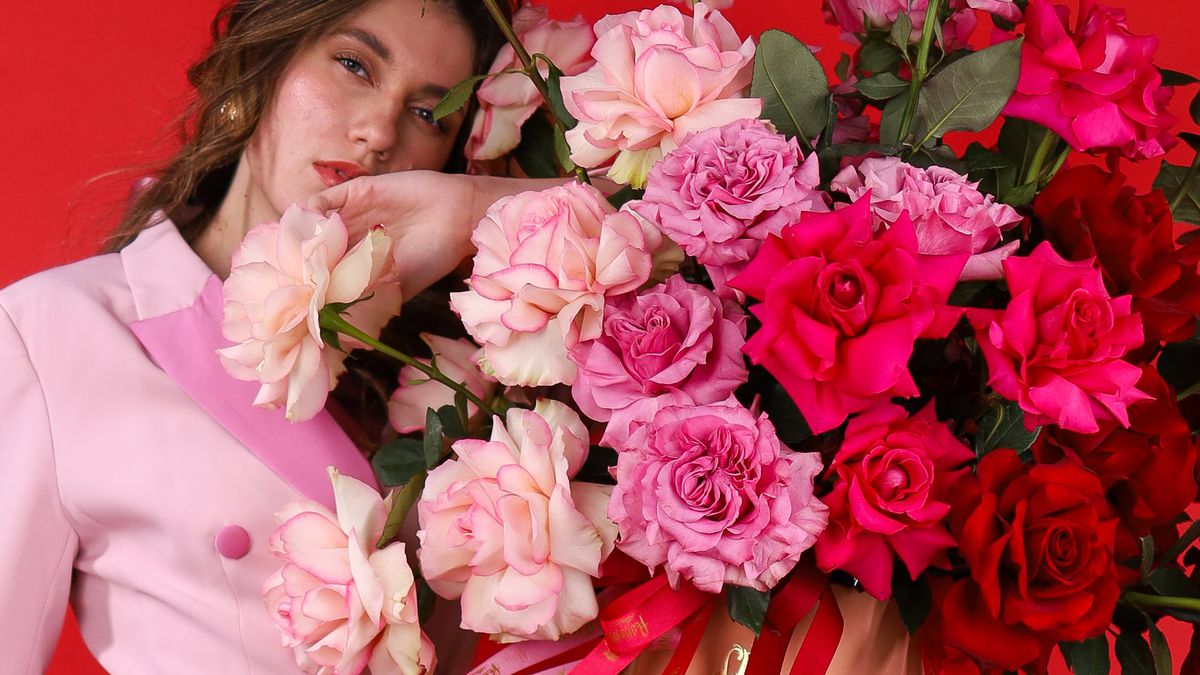 Ce flori aleg jucătorii din Superligă de Valentine’s Day și cum se schimbă trendul în 2026