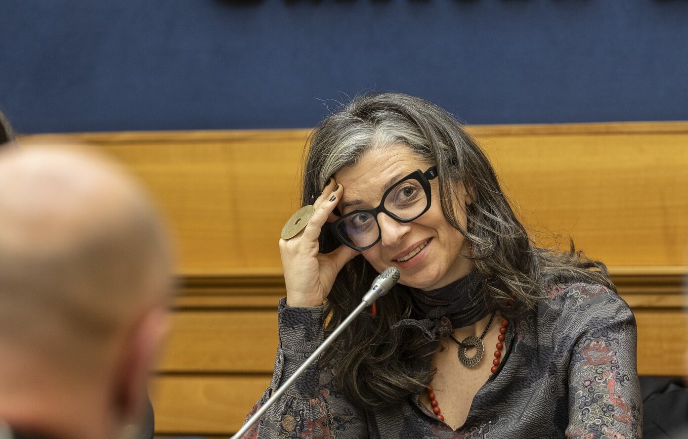 Controverse diplomatice după declarațiile antisemite ale raportorului ONU asupra Israelului Un nou scandal de proporții a izbucnit în cadrul Organizației Națiunilor Unite, după ce Francesca Albanese, raportorul special al ONU pentru drepturile palestinienilor, a fost acuzată de declarații antisemite