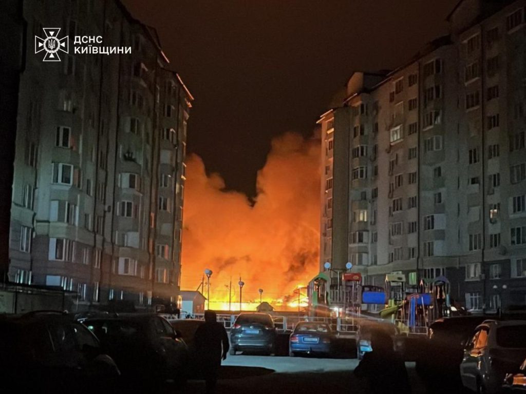 Rusia amână orice decizie privind un eventual acord de pace în Ucraina, anunță oficial american la NATO În plină dezbatere privind evoluția conflictului din Ucraina, un mesaj categoric vine din partea oficialilor occidentali: Moscova pare să fi renunțat pentru moment la orice efort real de a-și încheia războiul, chiar și după patru ani de la începutul invaziei