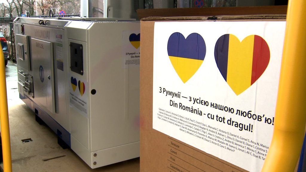România sprijină Ucraina în contextul crizei umanitare generate de atacurile rusești Într-un semn clar de solidaritate și implicare, românii au răspuns prompt apelului pentru ajutor în sprijinirea locuitorilor din Ucraina, afectați de conflictele armate și temperaturile extrem de scăzute