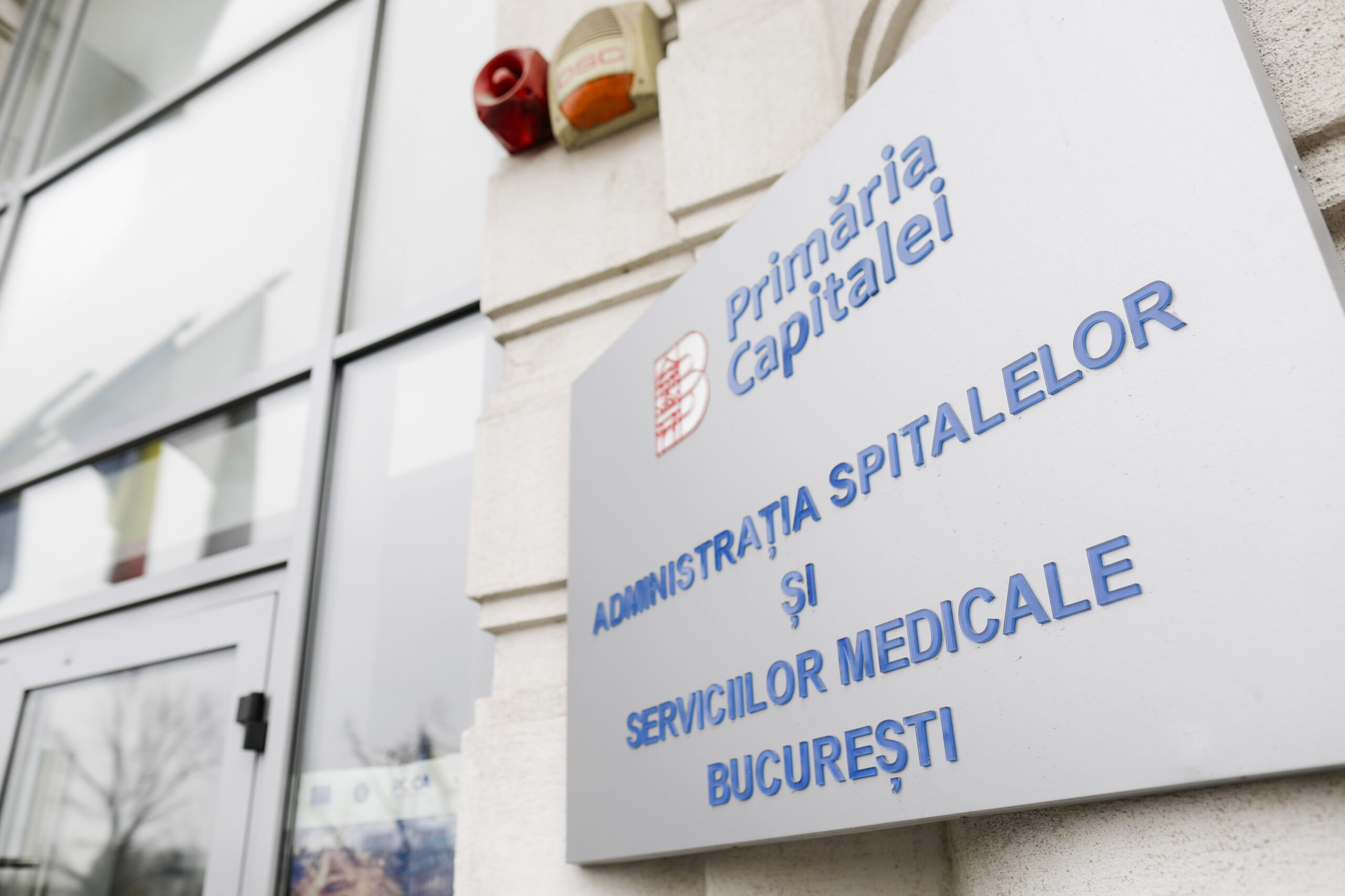 Primii pași în prim ajutor pentru părinți: o inițiativă esențială în București Primul ajutor în caz de urgență reprezintă o competență vitală pentru părinți, mai ales când vine vorba de cei mici, cei mai vulnerabili membri ai familiei