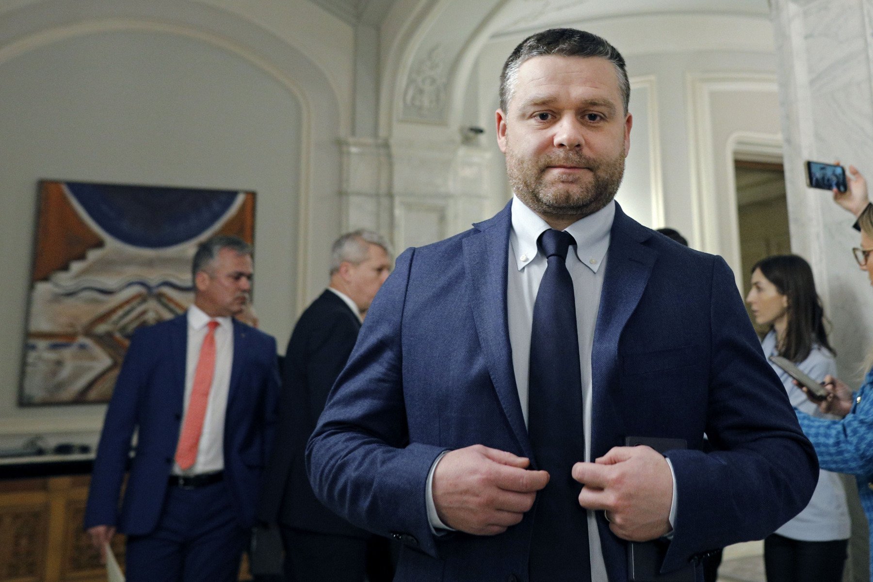 Primarul Capitalei, Ciprian Ciucu, atrage asupra tensiunilor din cadrul coaliției de guvernare și dezvăluie nemulțumirile sale față de modul în care social-democrații gestionează alianța politică