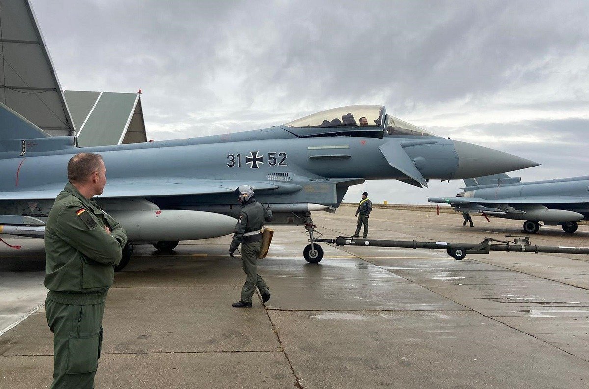 Armata germană a trimis avioane de luptă în misiune NATO în regiunea Arcticii, în contextul escaladării tensiunilor geopolitice din Nordul Europei, ca parte a eforturilor de consolidare a prezenței și de asigurare a securității zonei strategice