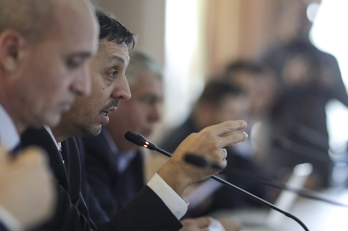 Un tablou sumbru a fost prezentat recent de două rapoarte naționale realizate de UNICEF în colaborare cu compania BRIO, relevând situația alarmantă a nivelului de competențe digitale și alfabetizare științifică în rândul copiilor și tinerilor din România