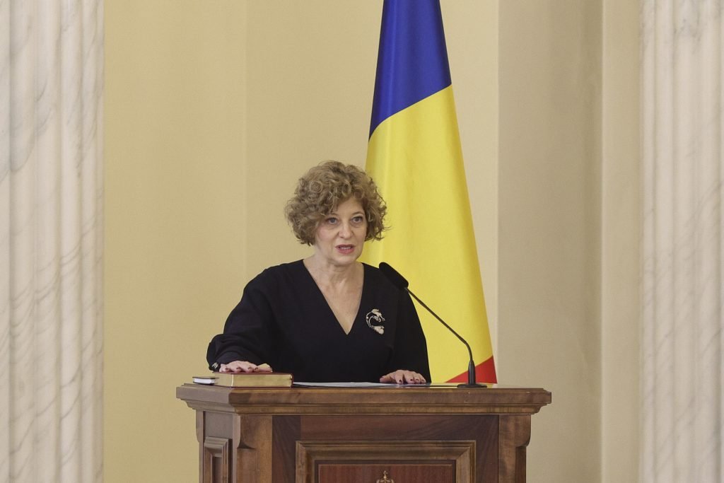 Declarație radicală pentru companiile de stat cu performanță precară: Guvernul pregătește măsuri stricte pentru restructurare Guvernul încearcă să dea un semnal clar privind fermitatea în gestionarea companiilor de stat aflate în dificultate