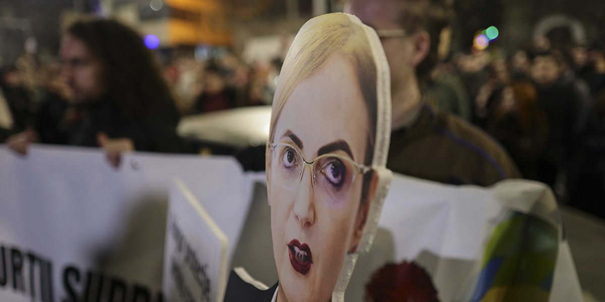 INSTANT_PROTEST_CSM_05_INQUAM_Photos_Octav_Ganea.jpg - StiriAlese