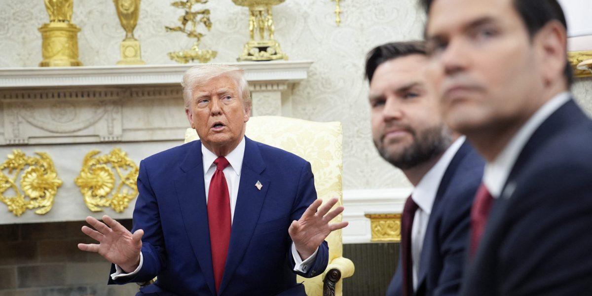 JD-Vance-si-Marco-Rubio-si-DOnald-Trump-scaled.jpg - StiriAlese