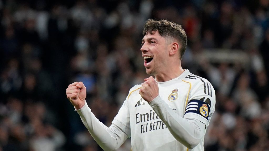Valoarea lui Valverde comparată cu întreaga echipă a Real Sociedad Real Madrid, una dintre cele mai puternice echipe de fotbal ale lumii, are un lot evaluat la 730 de milioane de euro, ceea ce contrastează puternic cu valoarea întregului lot al echipei Real Sociedad, care este de doar 121,5 milioane de euro