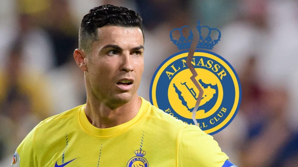 'Betrayed' Man Utd legend 'could leave' for Europe on deadline day