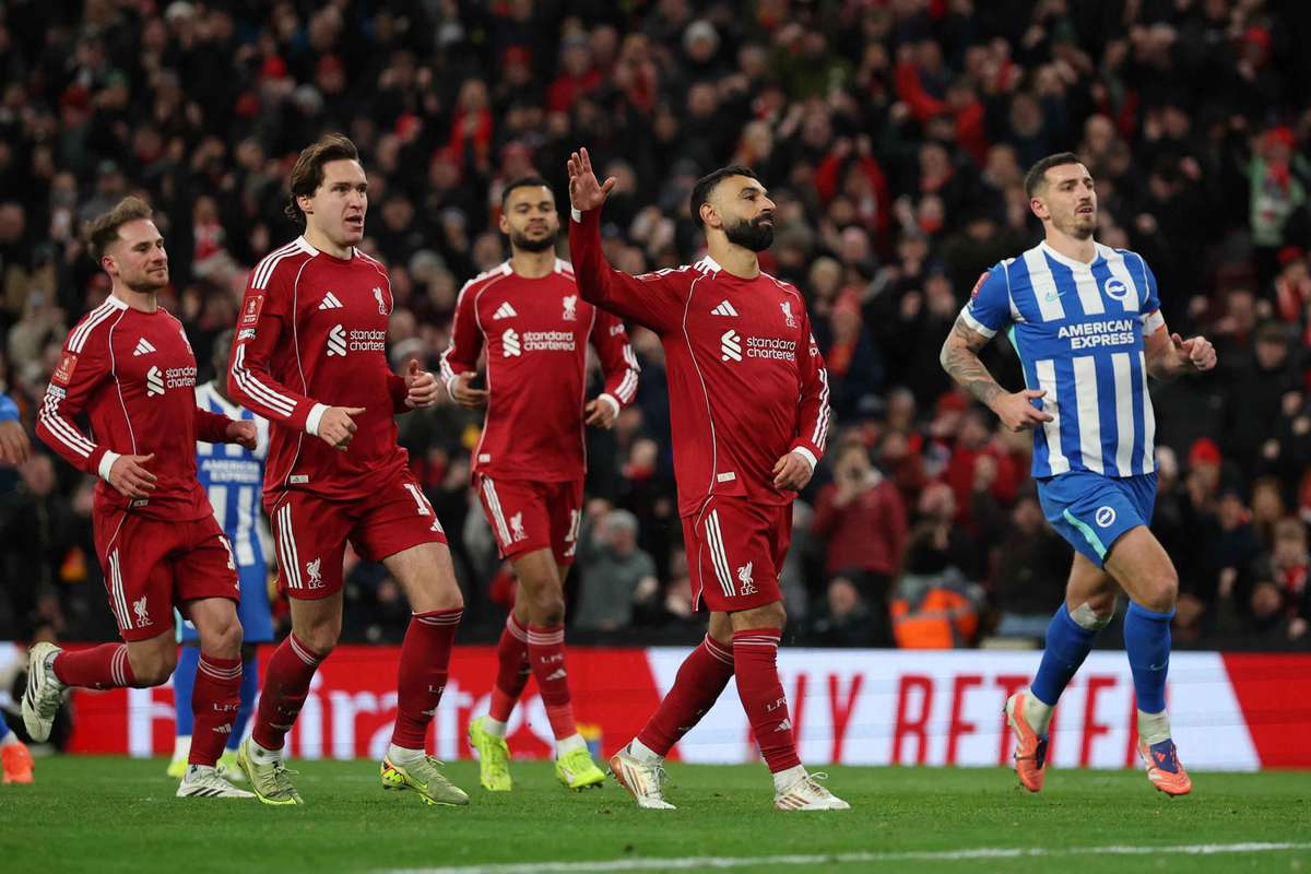 Football Tracker: Liverpool trece de Brighton în FA Cup / Notele pentru Ionuț Radu și Ianis Hagi
