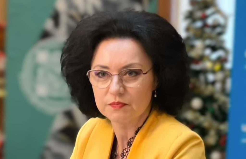 Consumul excesiv de social media în rândul copiilor și adolescenților este din ce în ce mai alarmant, atingând praguri de sănătate publică, după ce recent studiile au indicat că România se află în fruntea unei clasificări alarmante a 44 de țări