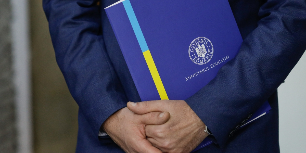 Ilie Bolojan anunță înlocuirea ministrului Educației, promițând o nominalizare în următoarele zile Premierul Ilie Bolojan a făcut public, marți, planurile sale de a numi un nou ministru al Educației, după o perioadă marcată de tensiuni și incertitudini în sistemul de învățământ românesc