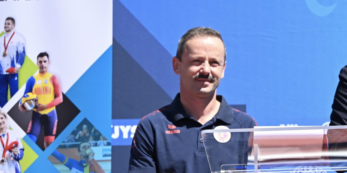 Marius-Urzica-a-cheltuit-mii-de-euro-pentru-placerea-lui-vinovata.-Reactia-sotiei-cand-a-aflat-„Fere.jpeg - StiriAlese