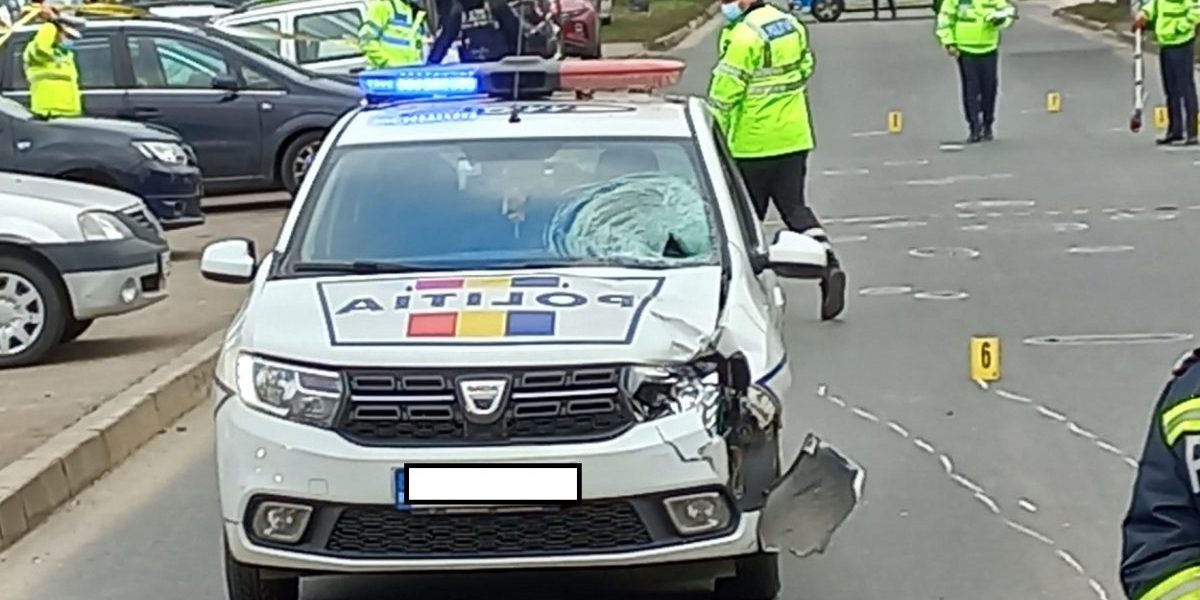 Un incident neobișnuit a avut loc pe drumul național DN 21, în apropierea localității Valea Cânepii, atrăgând atenția asupra riscurilor asociate greșelilor de măsură în timpul intervențiilor poliției