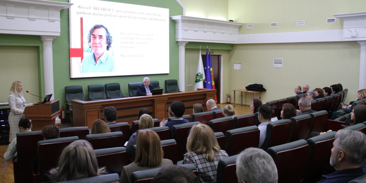 Mircea-Cartarescu-honoris-causa-moldova.jpg - StiriAlese