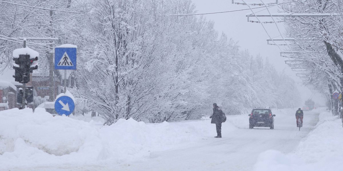 MzAmemM9MSZoYXNoPTRkYzYwYTM1MWUwODkyMmJiYjJkNjg0MmQ0YzVmNzY5.thumb_.jpg - StiriAlese