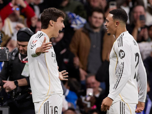 MzdhNzk0OTJjNDQyZjAxMTRjMDEyMzM3MDI4.thumb_.jpg - StiriAlese