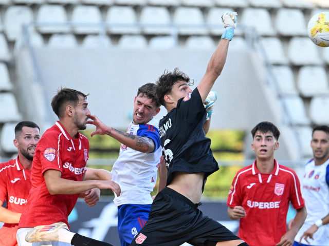 NTA5NzMxZjE0MWVhYWU1MjYwMDEyZTkyNDI.thumb_.jpg - StiriAlese