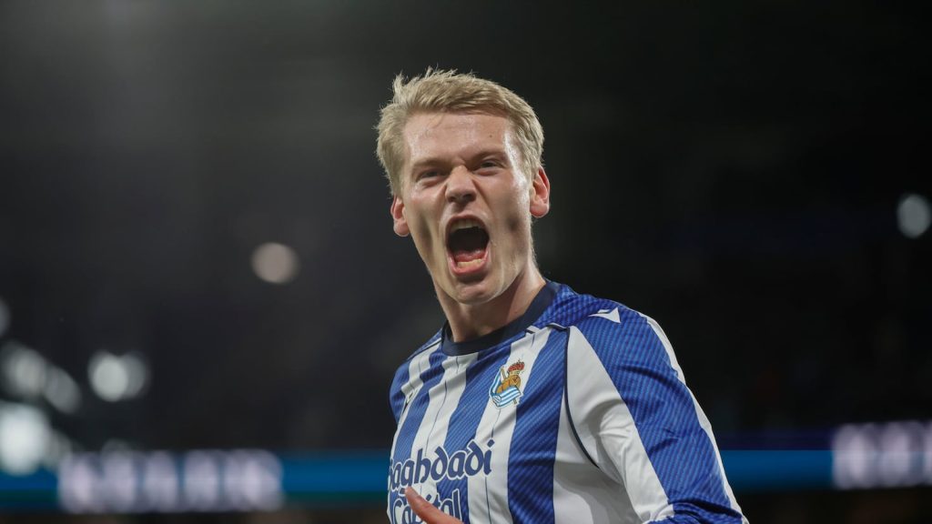Real Sociedad își consolidează șansele pentru Europa după o victorie clară Real Sociedad a obținut o victorie vitală împotriva celor de la Elche, scor 3-1, pe stadionul Anoeta, consolidându-și astfel poziția în lupta pentru cupele europene