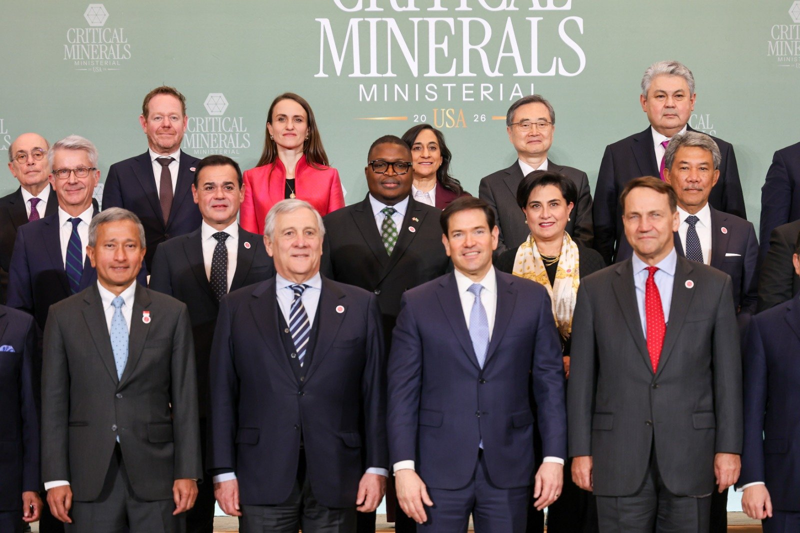 România își asumă o misiune strategică în domeniul energetic, afirmând clar angajamentul de a deveni un actor principal în stabilizarea prețurilor la gaze naturale în regiune