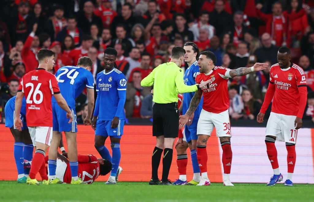 Nicolás Otamendi’s Mockery of Vinícius With His World Cup and Copa América Tattoo During Benfica vs Real Madrid