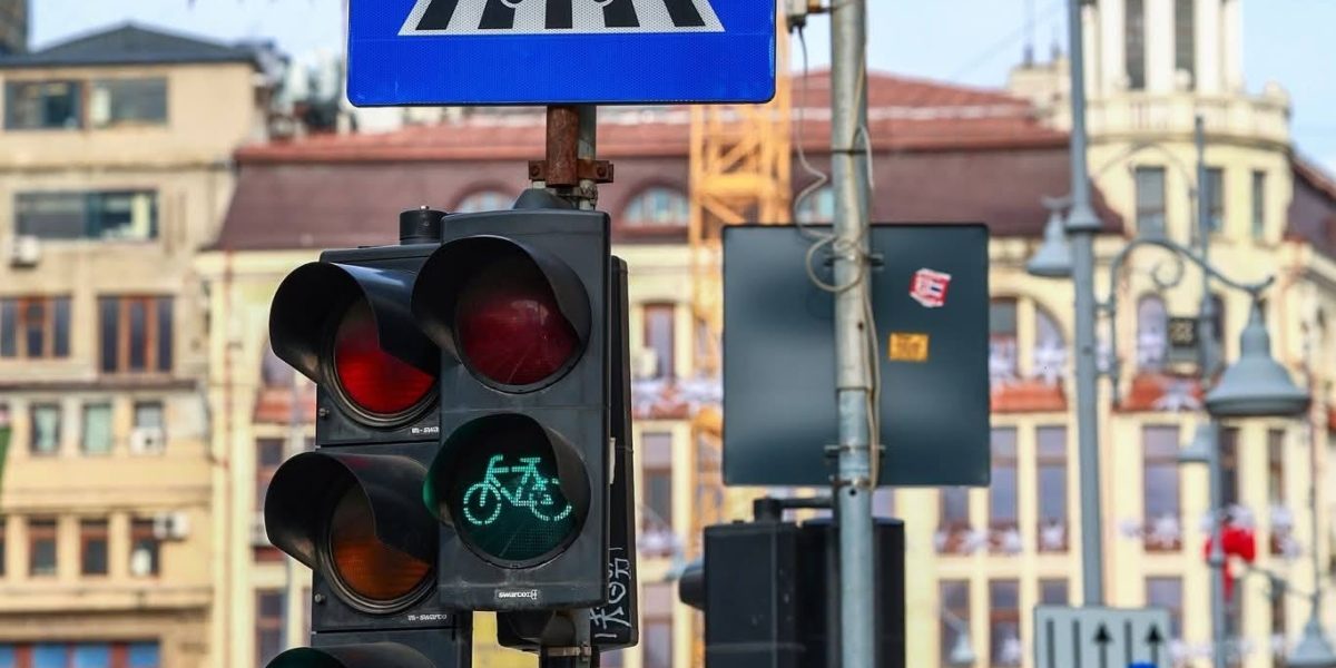 Proiect-semaforizare-inteligenta-PMB.jpg - StiriAlese