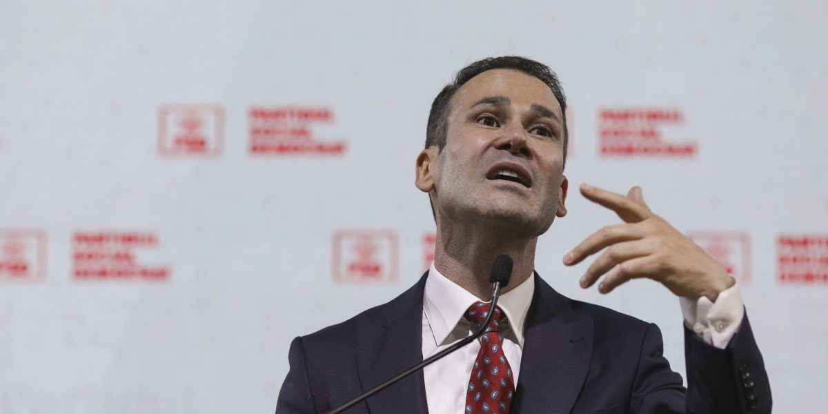 Robert Negoiță, vizat de DNA într-un dosar de corupție. Procurorii fac percheziții în 11 locații, inclusiv la Primăria Sectorului 3