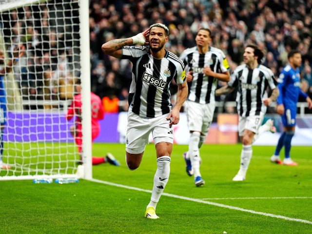 Spectacol total și la retur! Au dat două goluri într-un minut și scorul la general prinde proporții